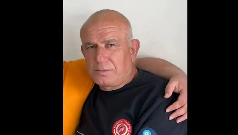 Mantar Toplayan İtfaiyeci, Zehirli Sporlardan Hayatını Kaybetti