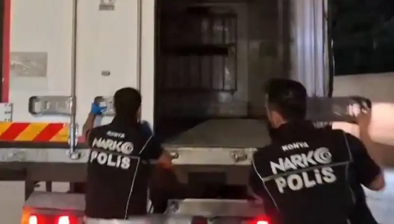 Konya'da Uyuşturucu Çetesi Çökertildi: Dört Gözaltı