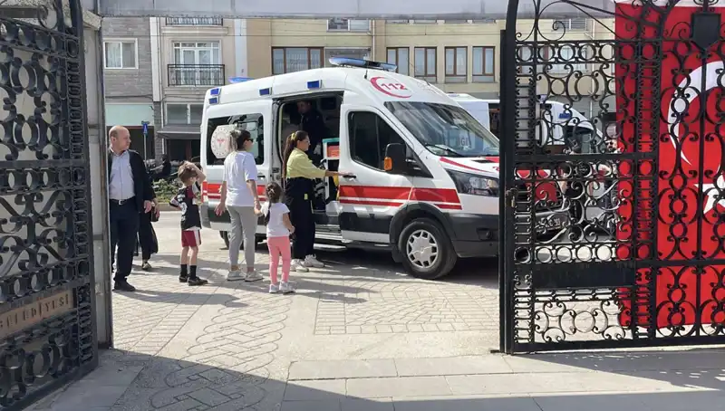 Eskişehir'de Sahipsiz Köpek İki Çocuğa Saldırdı: Şok Edici Olay!