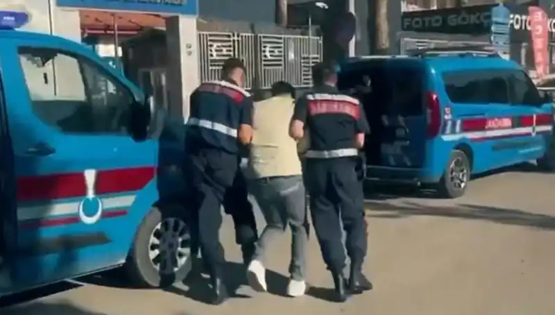 10 İlde Eş Zamanlı Operasyon: 5 Suç Örgütüne Baskın Yapıldı