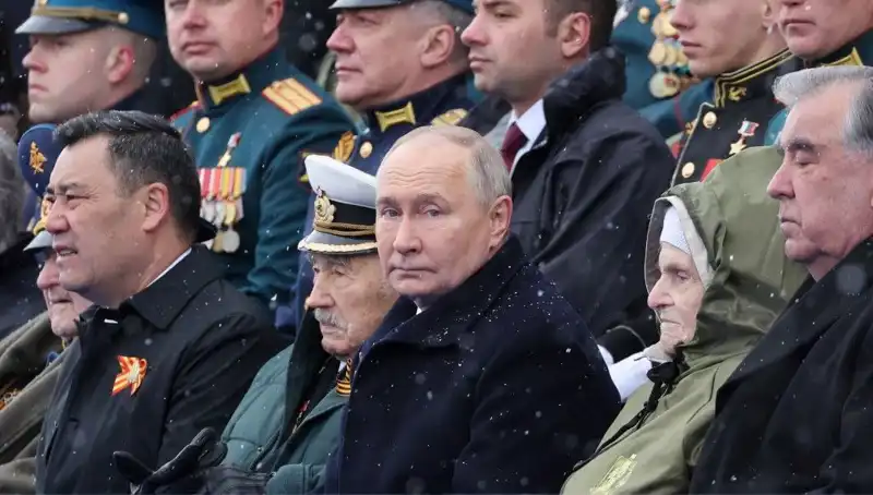 Rus Ordusu Büyüyor: Putin, Tarihin En Büyük Askeri Çağrısını Yaptı