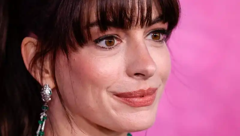 Hollywood'un Karanlık Estetik Trendi: Ölü Deri Enjeksiyonları ve Sonuçları