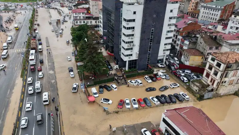 Trabzon Sel Felaketi: Kayıp Kişi İçin Arama Çalışmaları Devam Ediyor
