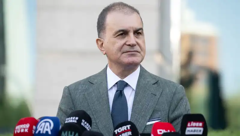 Ömer Çelik’ten Özel’e Sert Tepki: Meşru Demokratik Alanı Tehdit Eden İfadeler!