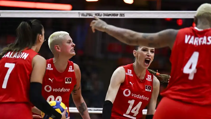 Türkiye-Japonya Voleybol Maçı: Filenin Sultanları Galibiyet İçin Arenada!