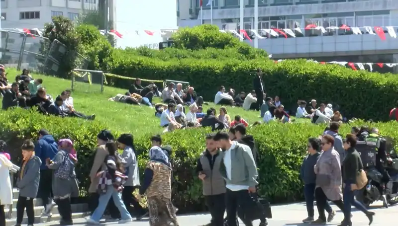 Taksim'de Deprem Etkisi: Geçmişten Günümüze Sarsıntılar ve İnsani Sonuçlar