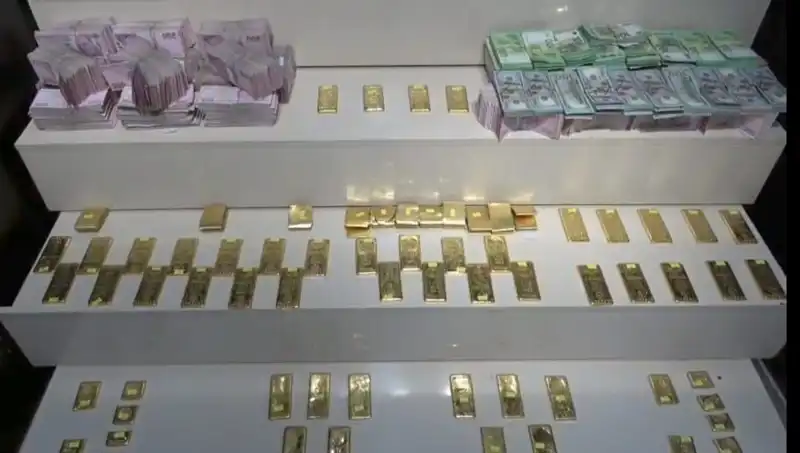Van Havalimanı’nda Kaçak Altın ve Para Operasyonu: Detaylar Açıklandı
