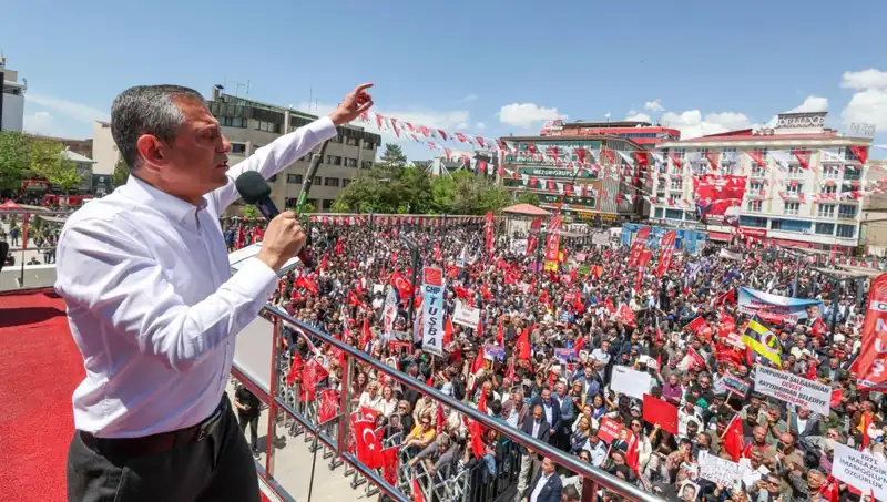 Özgür Özel: Silah Bırakma Çağrısına Tam Destek!