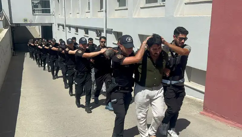 Adana'da Eşine Az Rastlanır Eroin Operasyonu: 825 Kilo Ele Geçirildi
