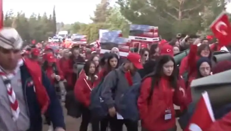 Çanakkale Zaferi'nin 110. Yılında 57. Alay Vefa Yürüyüşü Coşkuyla Başladı