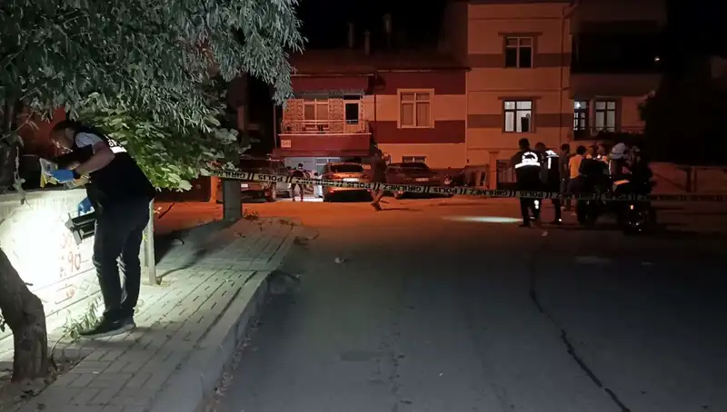 Karaman'da Kanlı Gece! Kız Arkadaşıyla Tartışan Adam Dehşet Saçtı