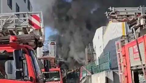 Tuzla'daki Fabrika Yangını Kontrol Altına Alındı: Detaylar Neler?