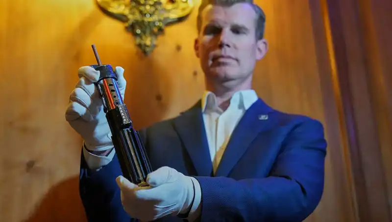 Darth Vader'ın Işın Kılıcı: 3.65 Milyon Dolarla Rekor Kırdı