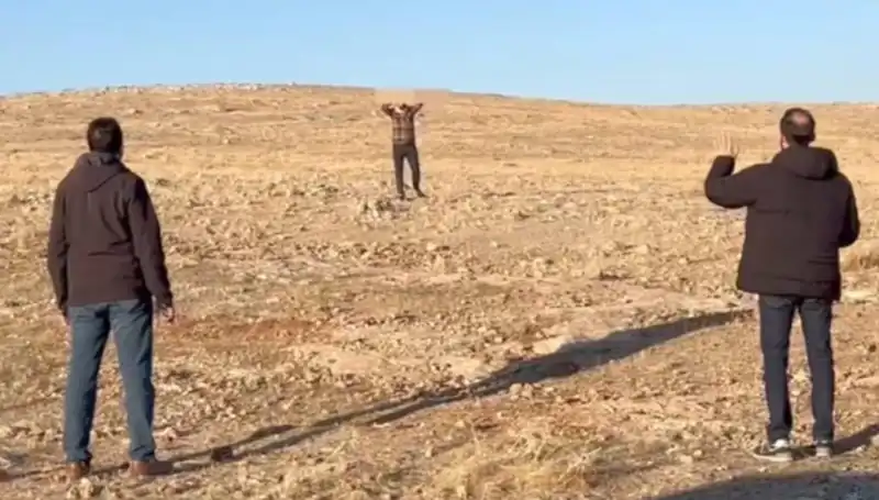 Jandarma ve MİT'in Başarılı Operasyonunda Terör Örgütü Sabotajcısı Teslim Oldu