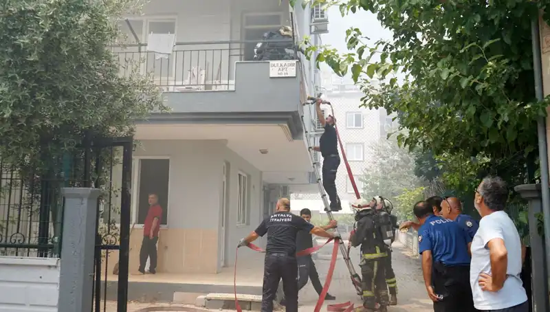 Arkadaşına Sözde Ceza: Daireleri Ateşe Veren Genç Gözaltına Alındı